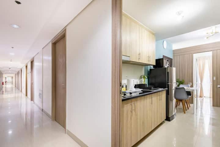 Shore 2 Residences 1Br Deluxe Room In Moa Complex Manila Exterior foto
